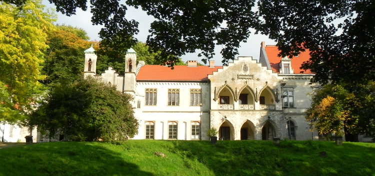Pałac w Młoszowej