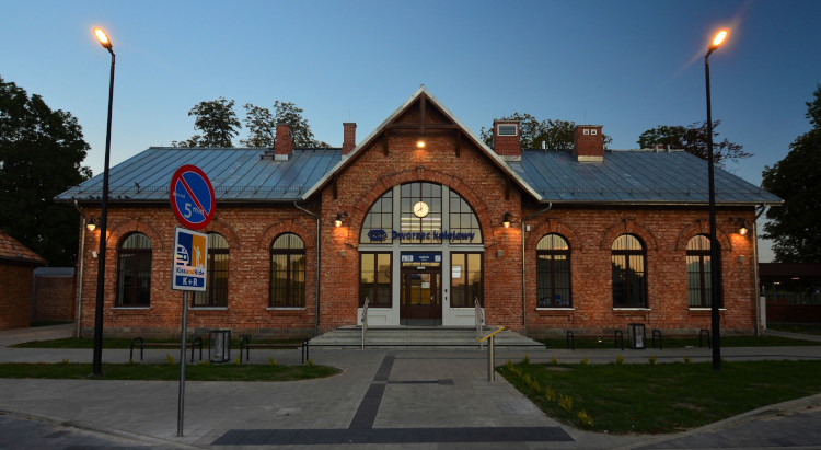 Dworzec kolejowy w Sochaczewie
