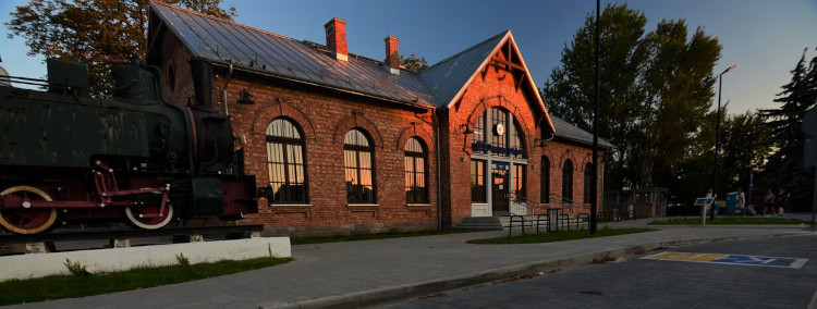 Dworzec kolejowy w Sochaczewie