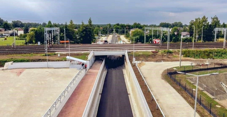 Tunel pod linią kolejową 