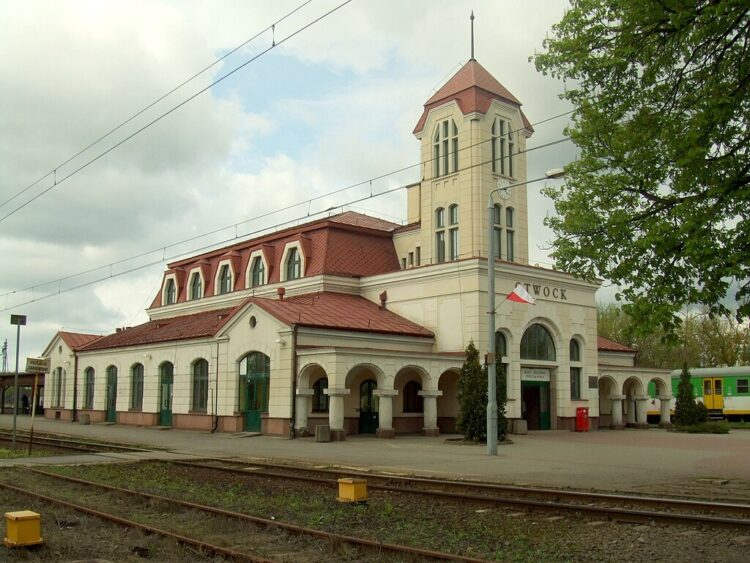 Przebudowa dworców